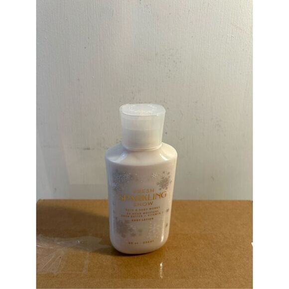 Bath and Body Sparkling snow lotion 8fl used - Picture 2 of 4
